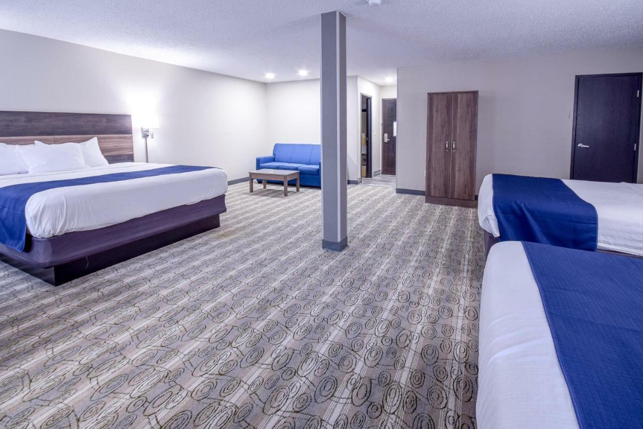 Days & By Wyndham Hotel 2*